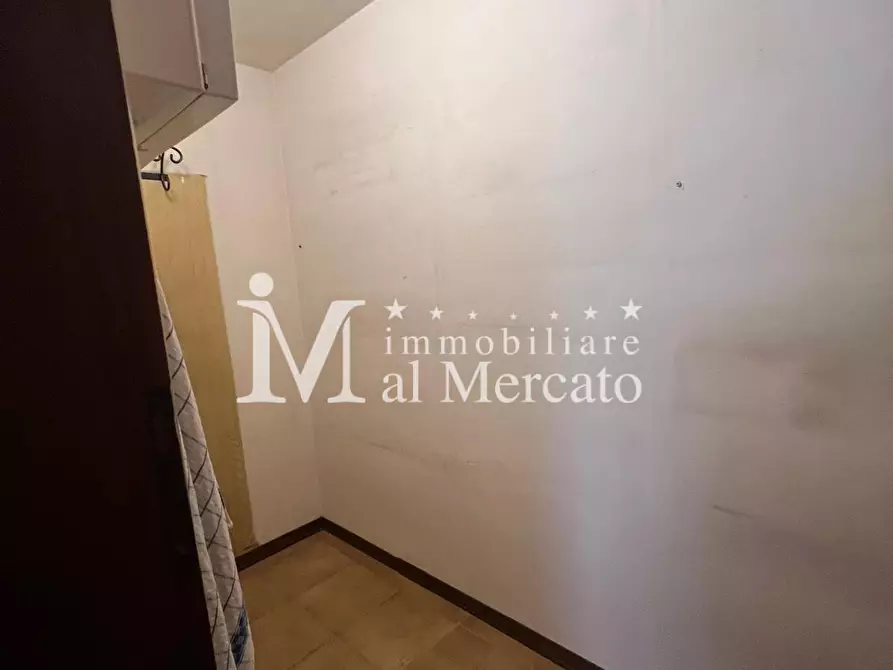 Immagine 6 di Appartamento in vendita  a Viareggio