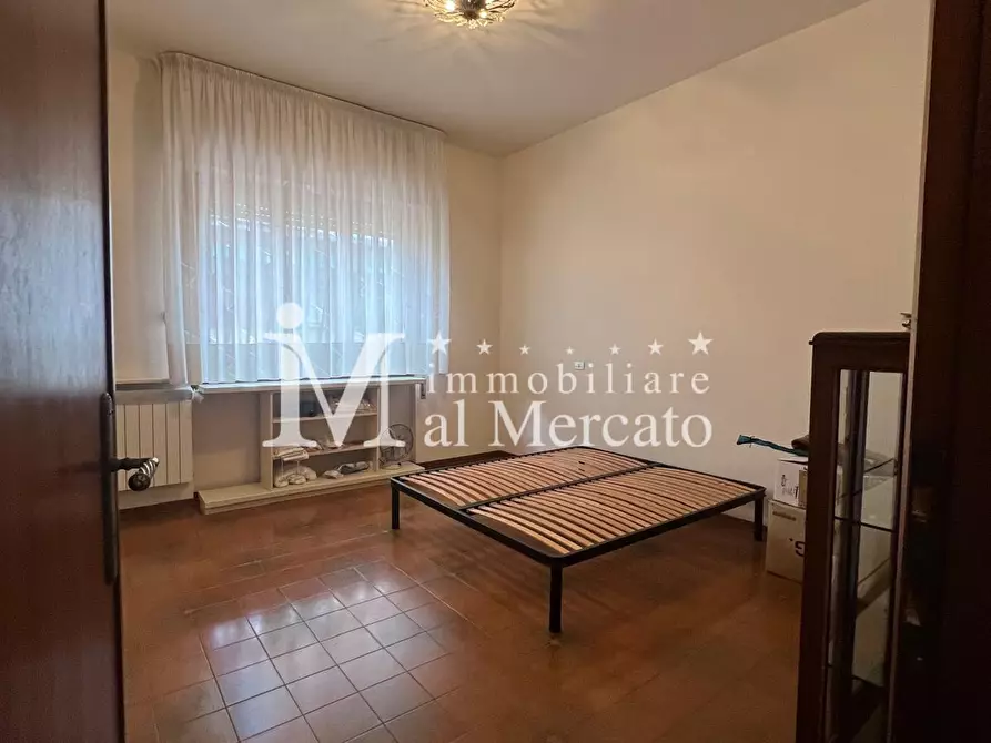 Immagine 13 di Appartamento in vendita  a Viareggio