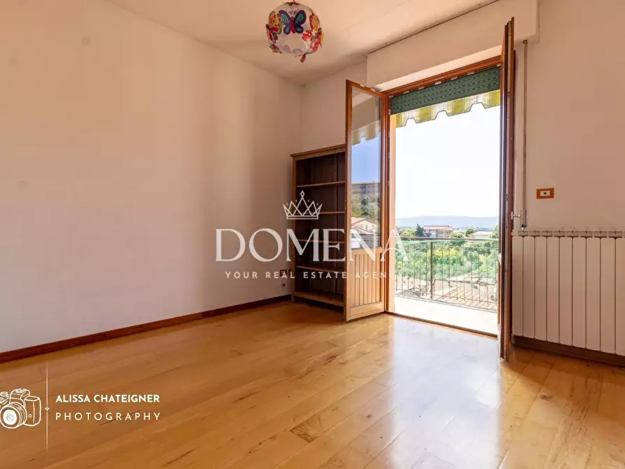 Immagine 18 di Appartamento in vendita  a Siena