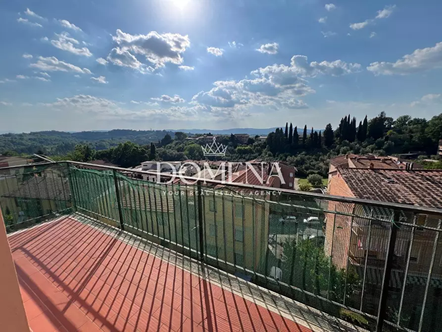 Immagine 19 di Appartamento in vendita  a Siena