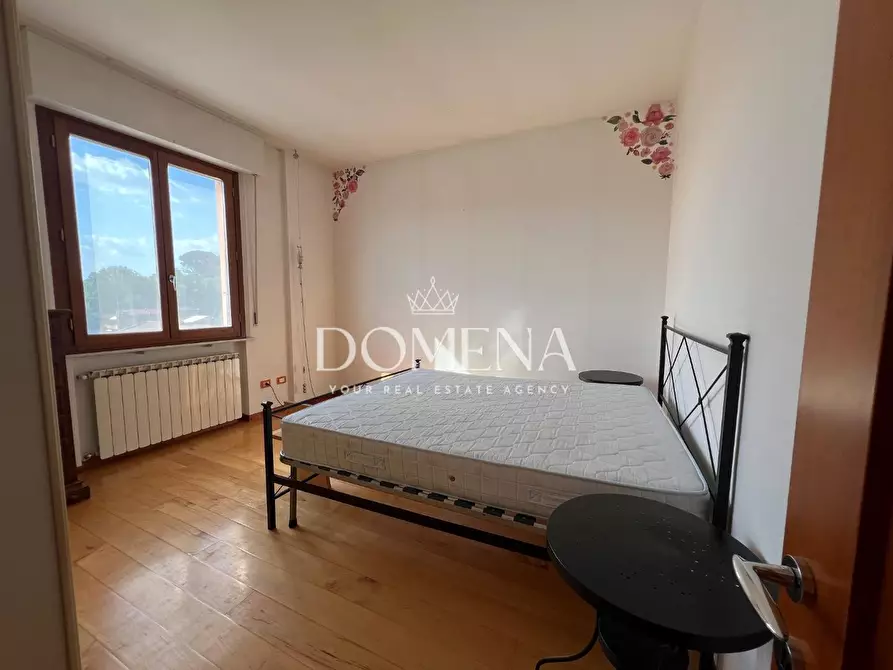 Immagine 10 di Appartamento in vendita  a Siena