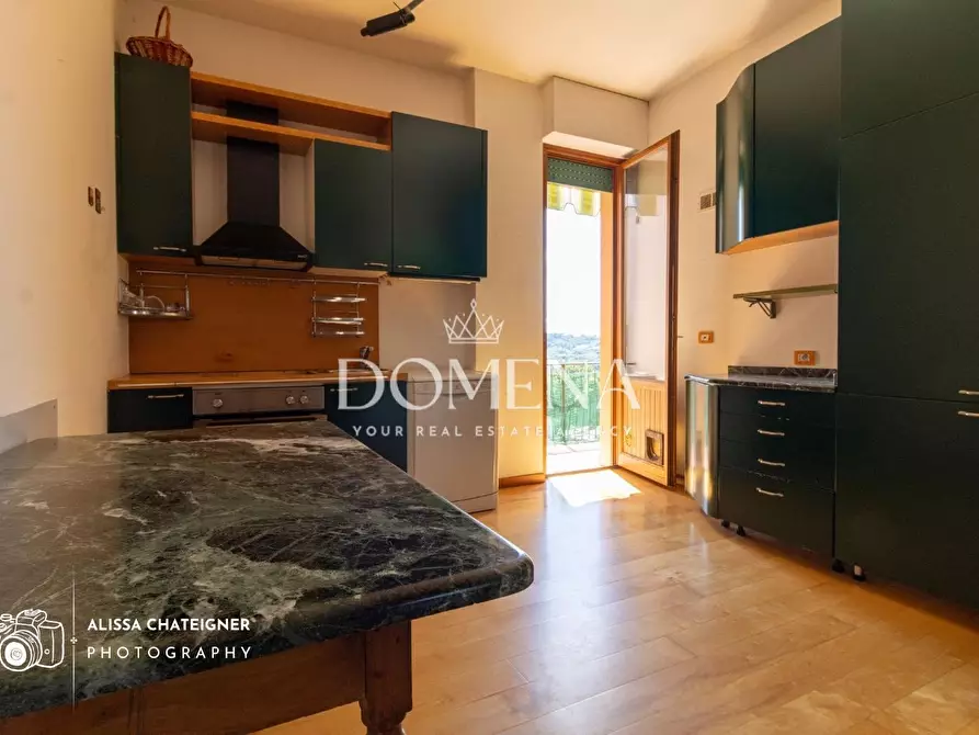 Immagine 11 di Appartamento in vendita  a Siena