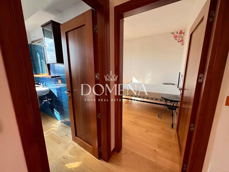 Immagine 15 di Appartamento in vendita  a Siena