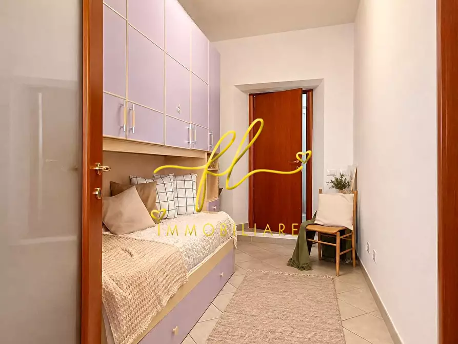 Immagine 11 di Appartamento in vendita  a Pomarance