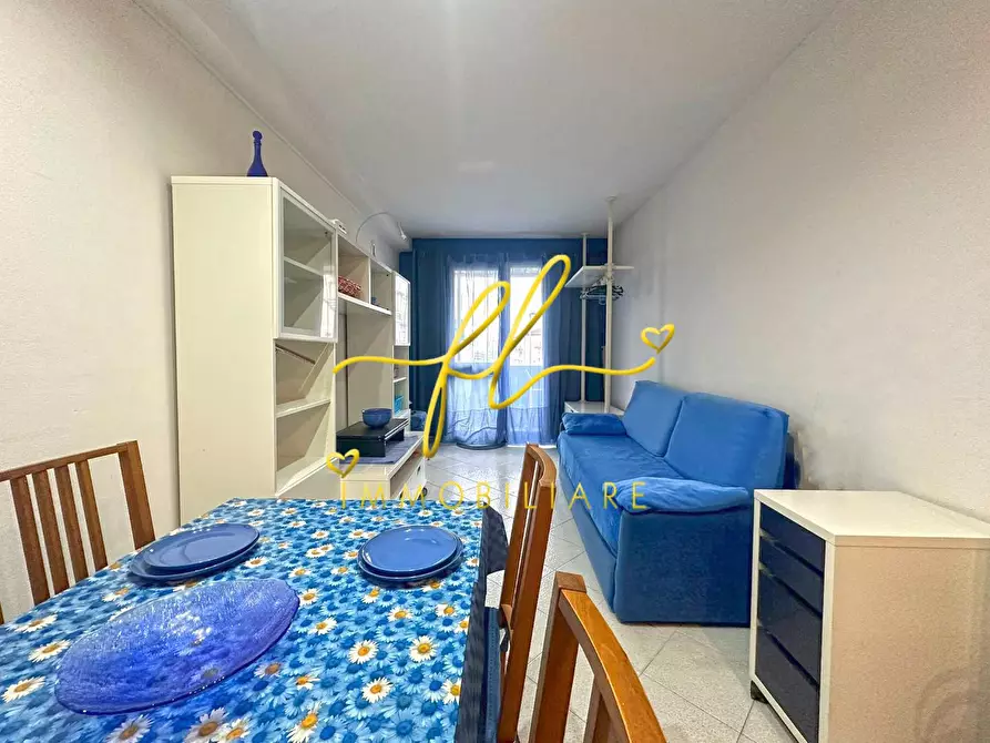 Immagine 5 di Appartamento in vendita  a Cecina