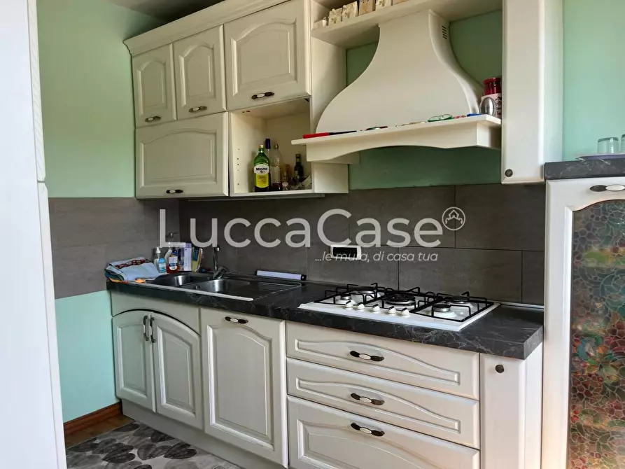 Immagine 7 di Porzione di casa in vendita  a Capannori
