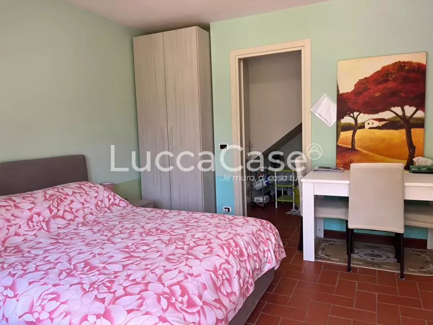 Immagine 3 di Porzione di casa in vendita  a Capannori