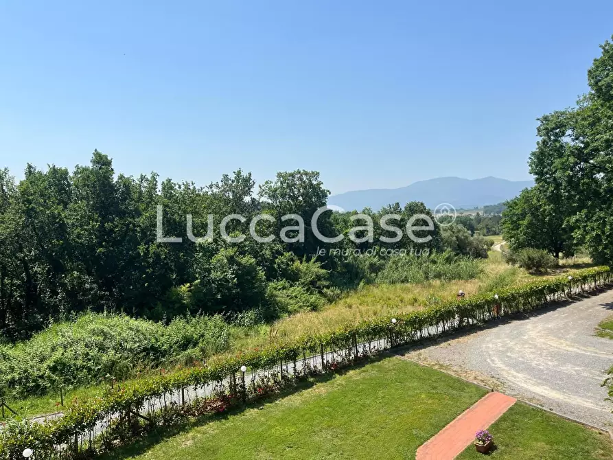 Immagine 11 di Porzione di casa in vendita  a Capannori