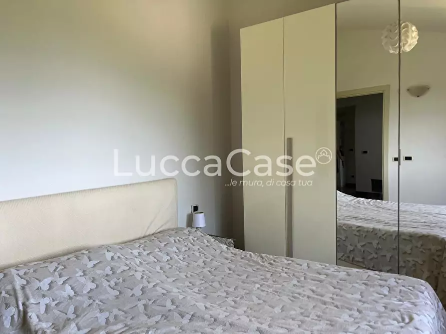 Immagine 10 di Porzione di casa in vendita  a Capannori