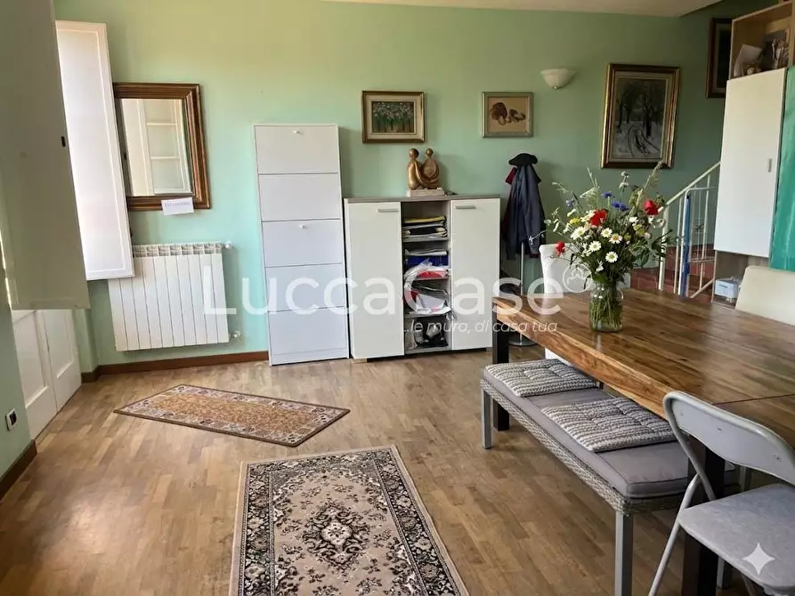 Immagine 4 di Porzione di casa in vendita  a Capannori