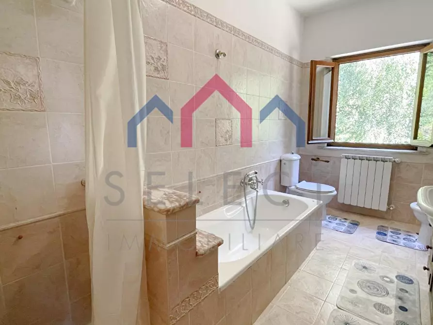 Immagine 31 di Casa bifamiliare in vendita  a Bagni Di Lucca