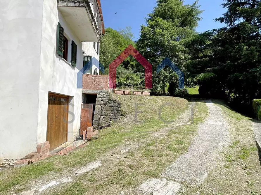 Immagine 72 di Casa bifamiliare in vendita  a Bagni Di Lucca