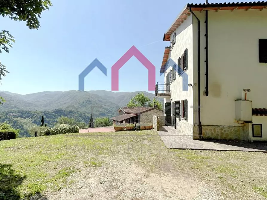 Immagine 61 di Casa bifamiliare in vendita  a Bagni Di Lucca
