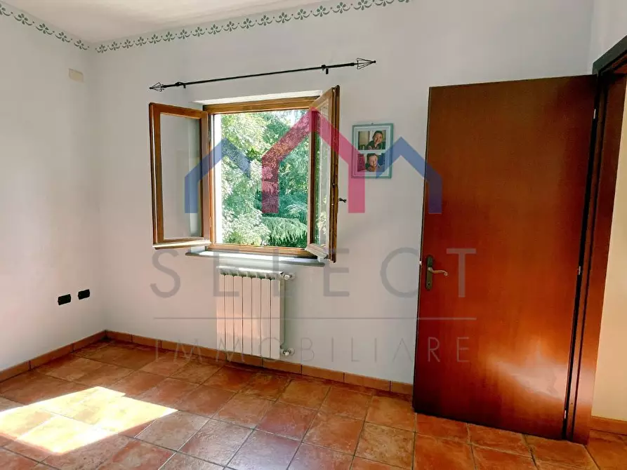 Immagine 39 di Casa bifamiliare in vendita  a Bagni Di Lucca