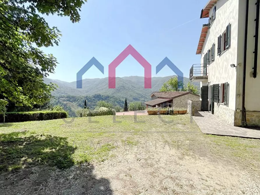Immagine 60 di Casa bifamiliare in vendita  a Bagni Di Lucca