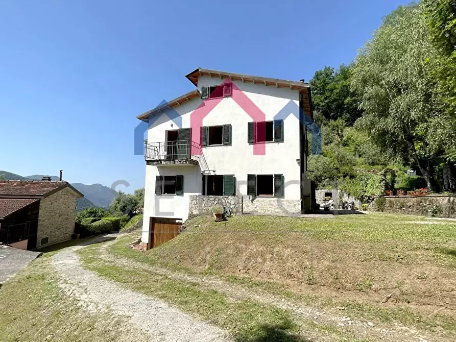 Immagine 66 di Casa bifamiliare in vendita  a Bagni Di Lucca