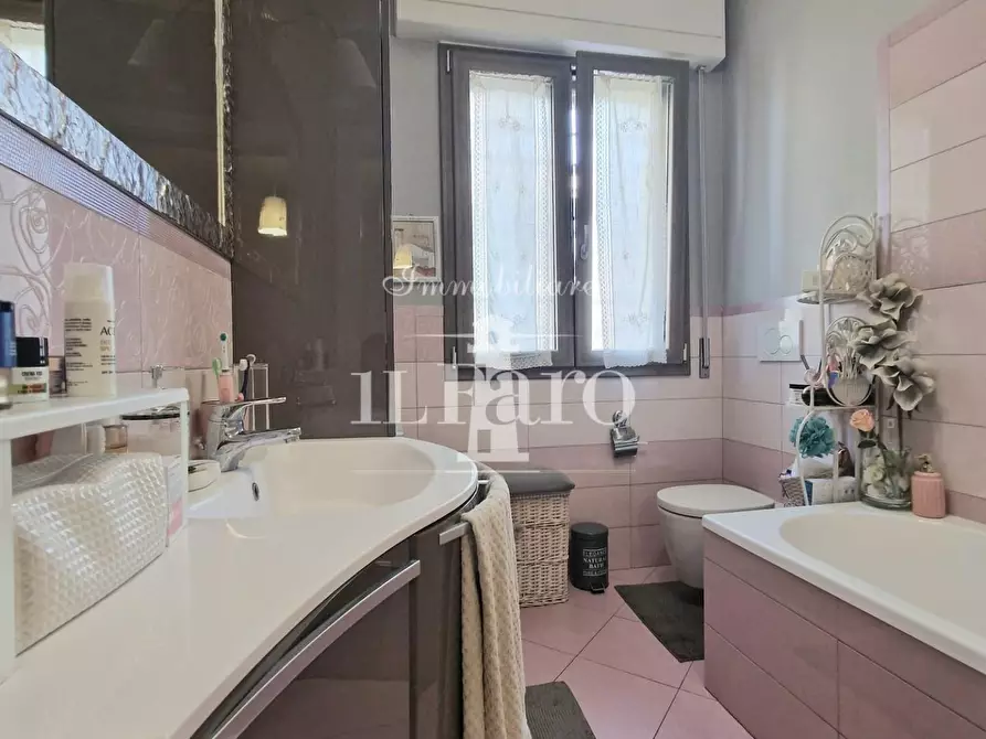 Immagine 50 di Appartamento in vendita  a Firenze