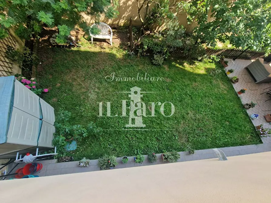 Immagine 8 di Appartamento in vendita  a Firenze