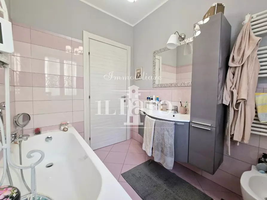 Immagine 49 di Appartamento in vendita  a Firenze