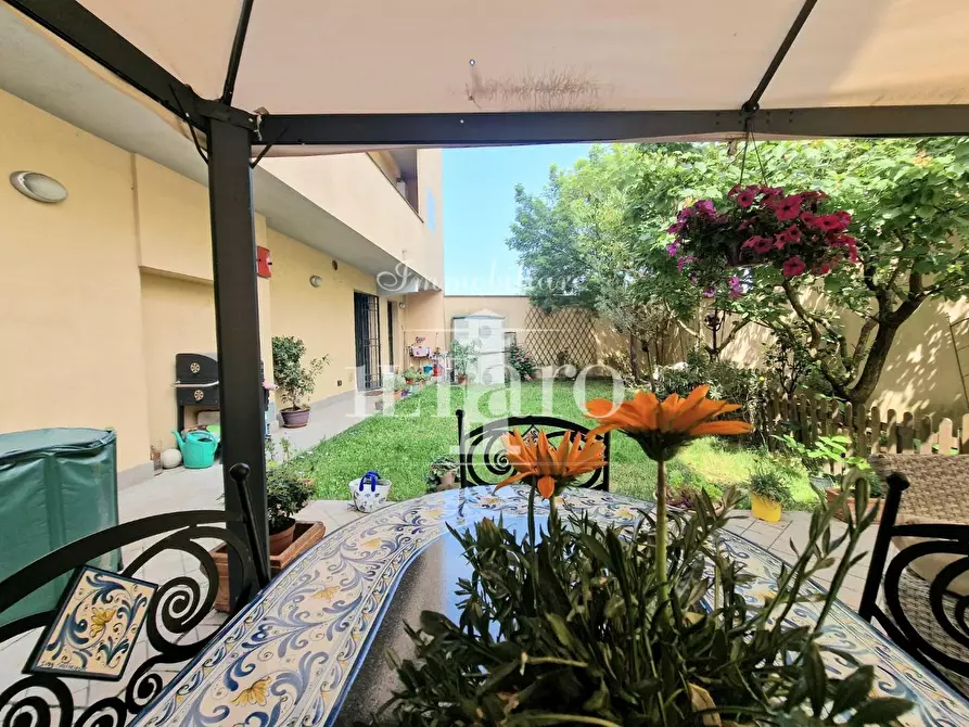 Immagine 11 di Appartamento in vendita  a Firenze