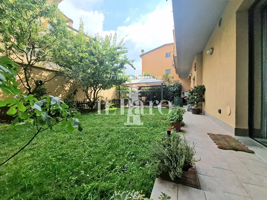 Immagine 4 di Appartamento in vendita  a Firenze