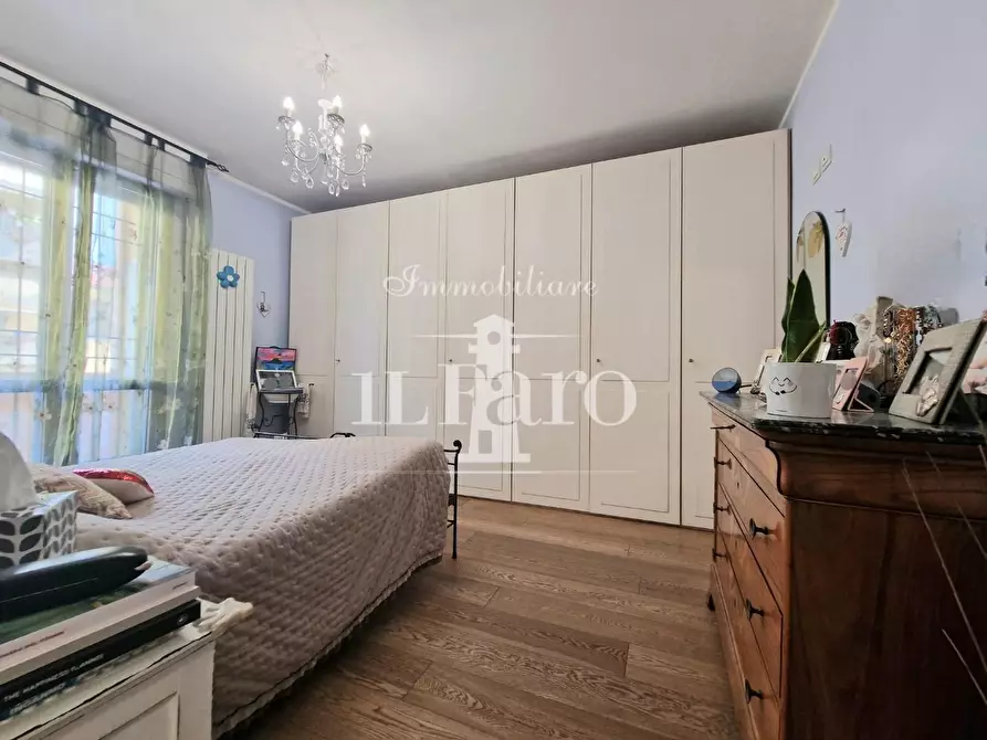 Immagine 36 di Appartamento in vendita  a Firenze