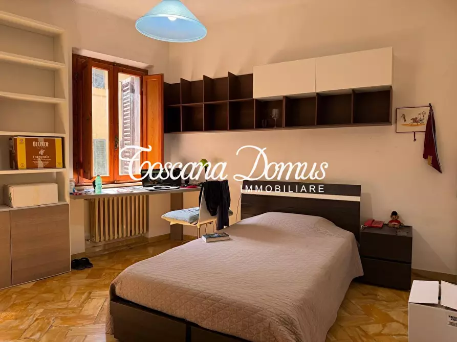 Immagine 18 di Appartamento in vendita  a Siena