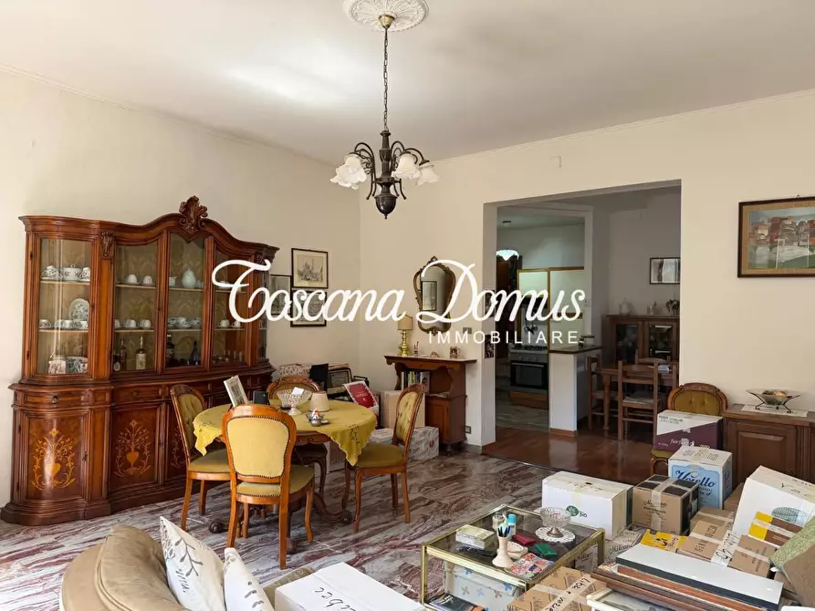 Immagine 10 di Appartamento in vendita  a Siena