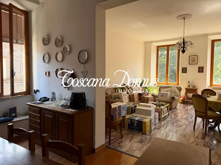 Immagine 15 di Appartamento in vendita  a Siena