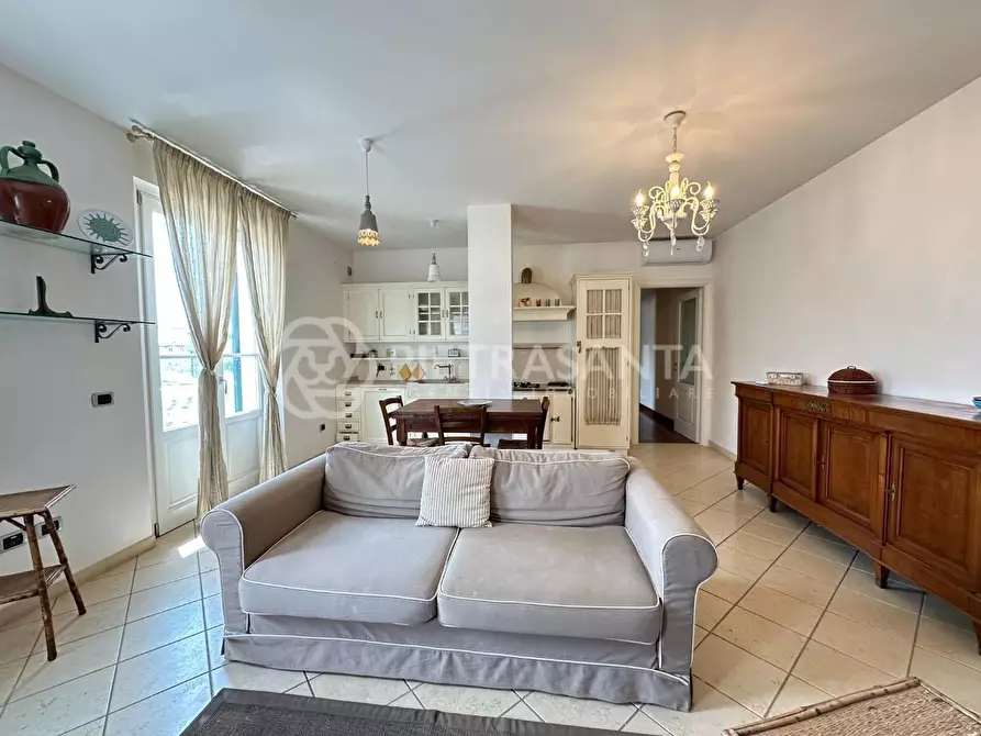 Immagine 7 di Appartamento in vendita  a Pietrasanta