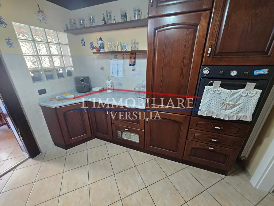 Immagine 13 di Mansarda in vendita  a Carrara