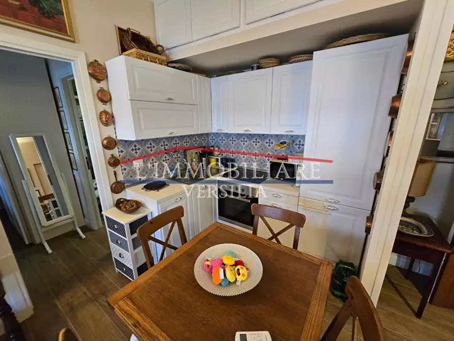 Immagine 4 di Appartamento in vendita  a Carrara