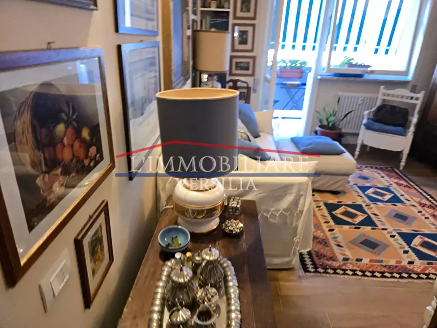 Immagine 1 di Appartamento in vendita  a Carrara