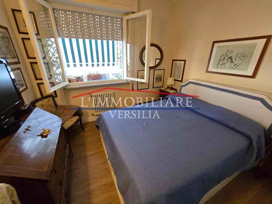 Immagine 11 di Appartamento in vendita  a Carrara