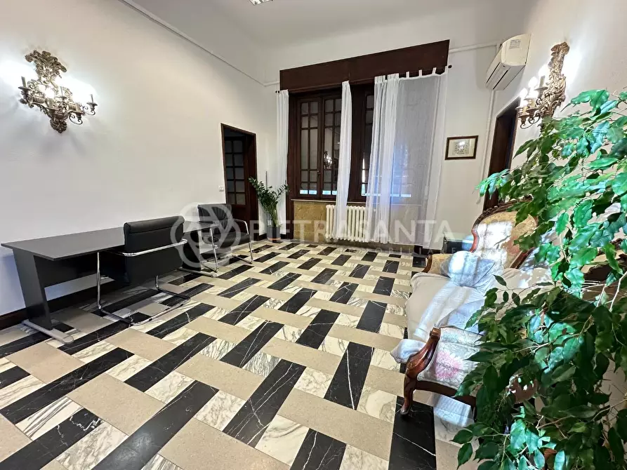 Immagine 8 di Immobile di prestigio in vendita  a Pietrasanta