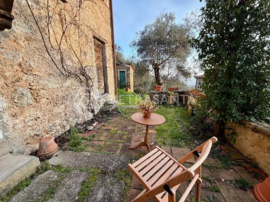 Immagine 3 di Casa semindipendente in vendita  a Pietrasanta