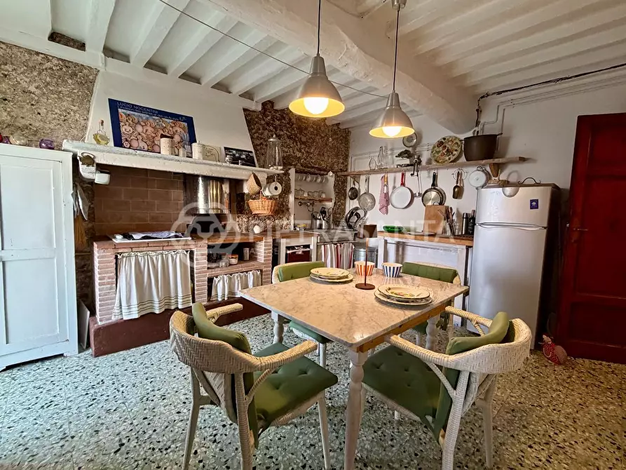 Immagine 8 di Casa semindipendente in vendita  a Pietrasanta