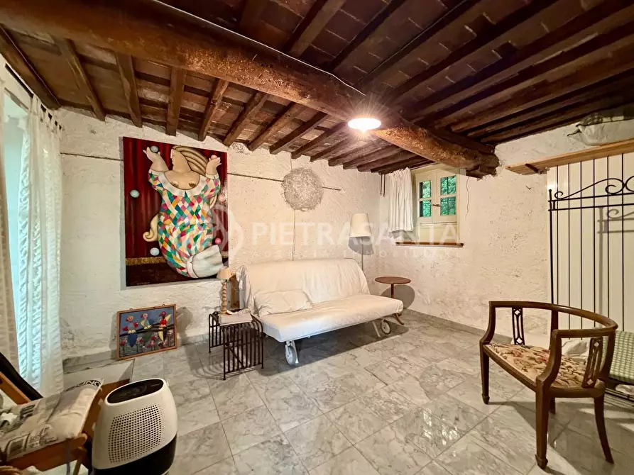 Immagine 13 di Casa semindipendente in vendita  a Pietrasanta