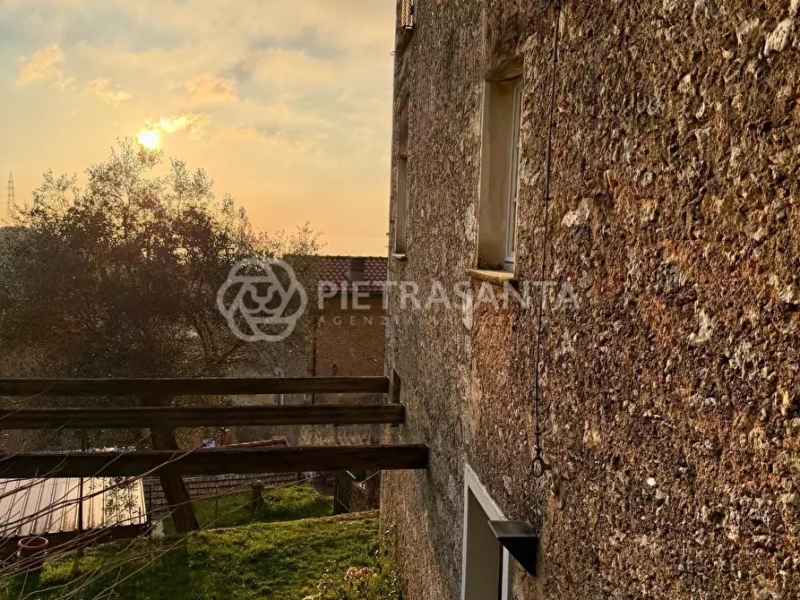 Immagine 2 di Casa semindipendente in vendita  a Pietrasanta