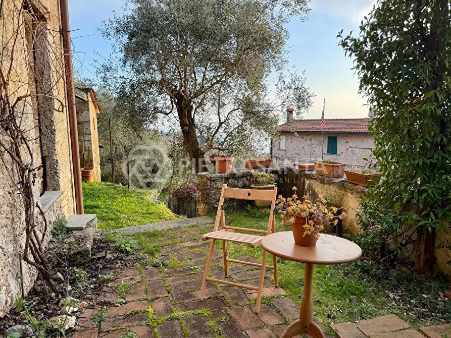 Immagine 14 di Casa semindipendente in vendita  a Pietrasanta