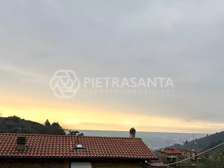 Immagine 10 di Casa semindipendente in vendita  a Pietrasanta