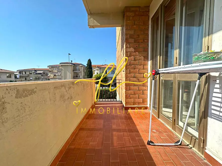 Immagine 9 di Appartamento in vendita  a Cecina