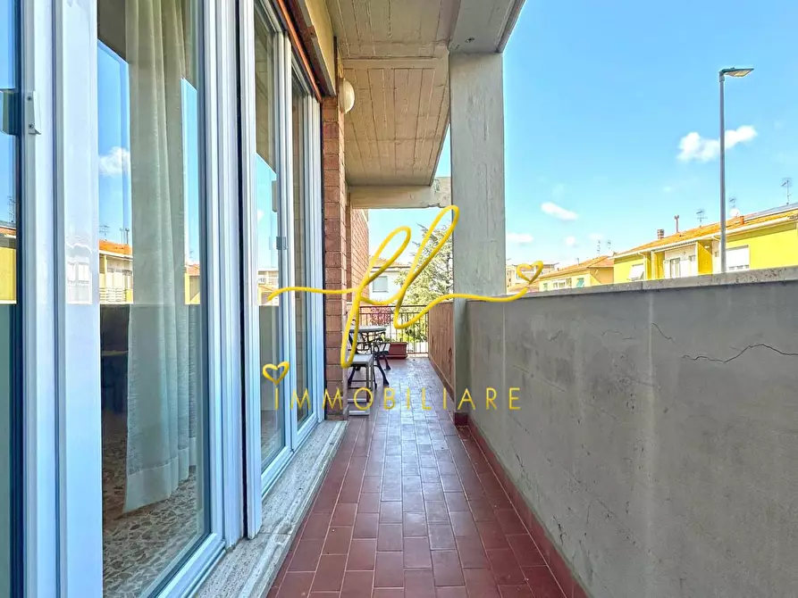 Immagine 5 di Appartamento in vendita  a Cecina