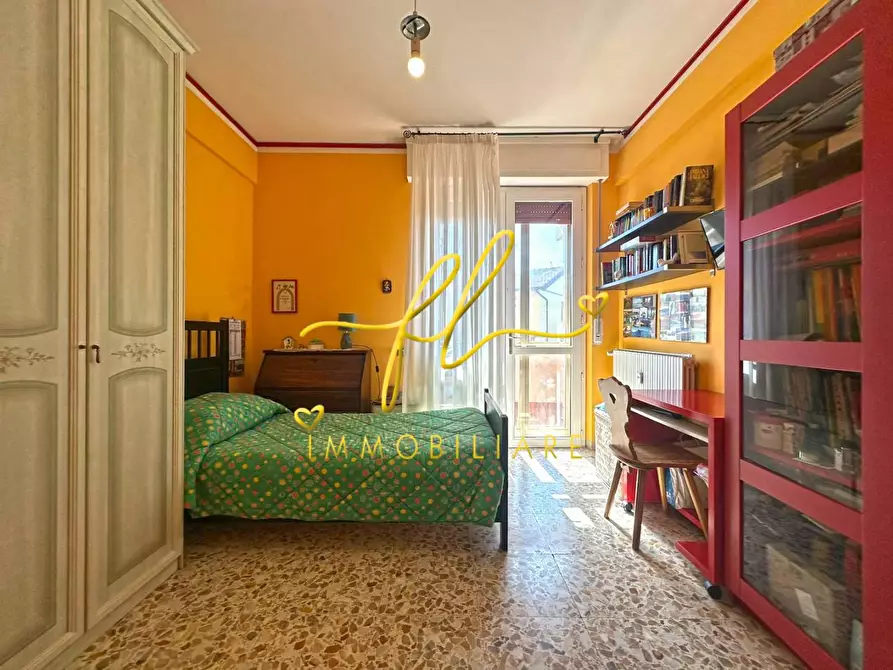 Immagine 24 di Appartamento in vendita  a Cecina