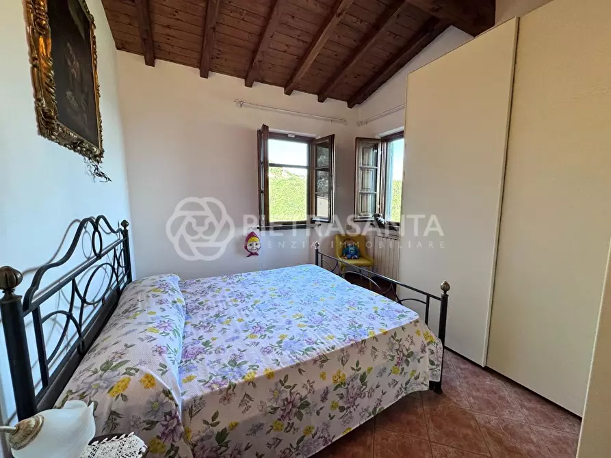 Immagine 31 di Casa colonica in vendita  a Pietrasanta