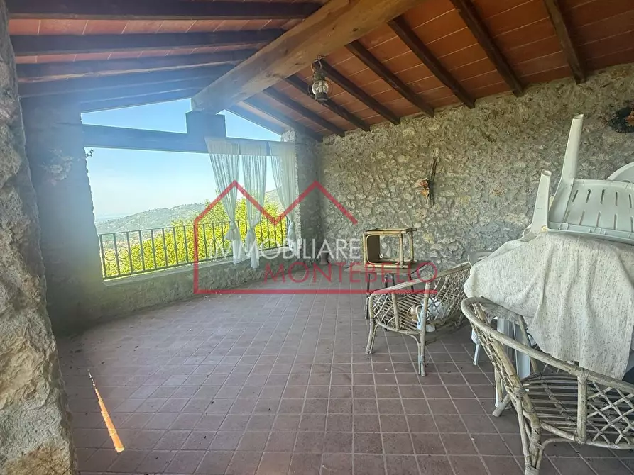Immagine 3 di Rustico / casale in vendita  a Camaiore