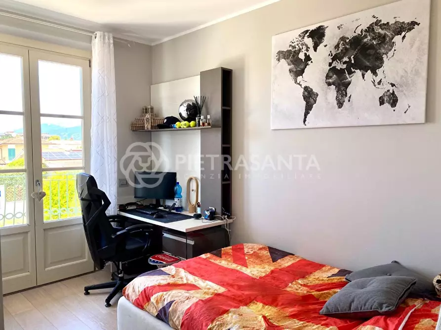 Immagine 19 di Villa in vendita  a Pietrasanta