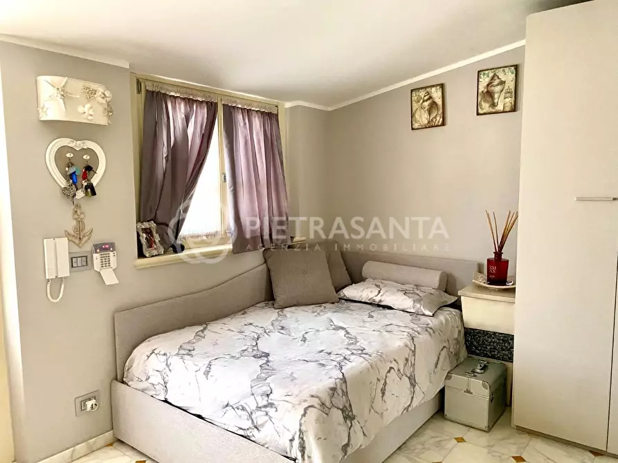Immagine 14 di Villa in vendita  a Pietrasanta