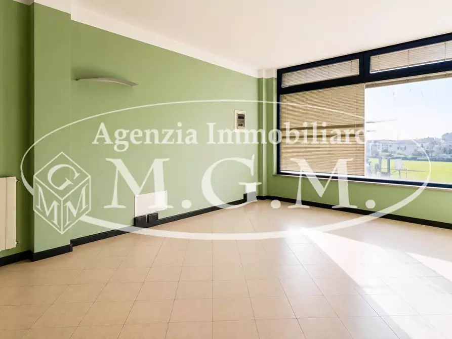 Immagine 9 di Ufficio in vendita  a Bientina