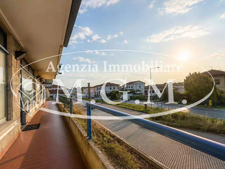 Immagine 3 di Ufficio in vendita  a Bientina